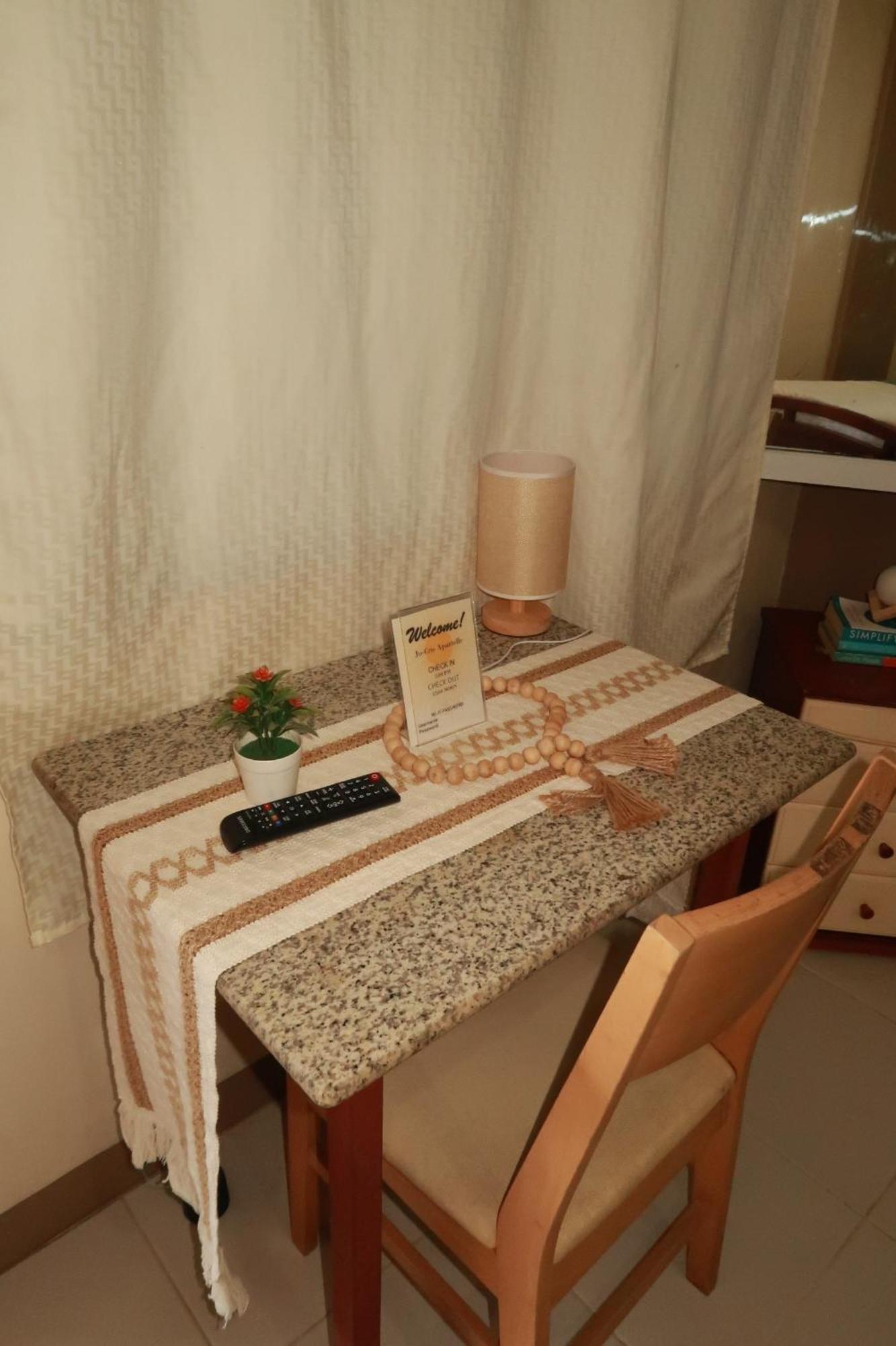 Jo-Cris Apartelle Lapu-Lapu City Kültér fotó