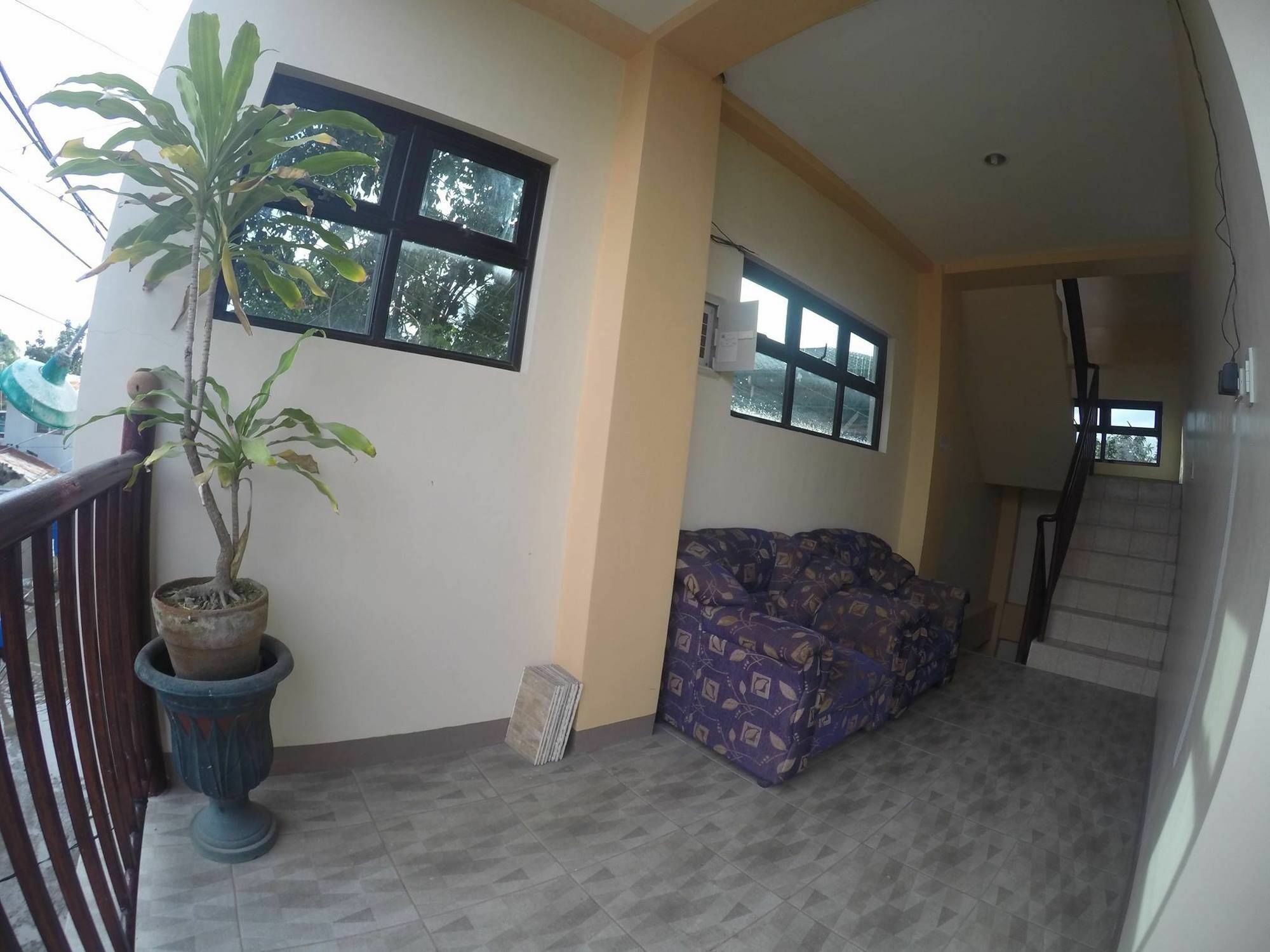 Jo-Cris Apartelle Hotel Lapu-Lapu City Kültér fotó